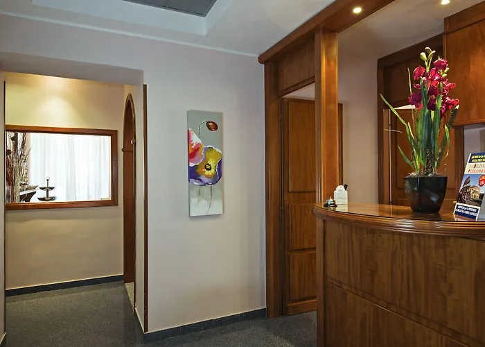Konukevi Ercoli House 2*