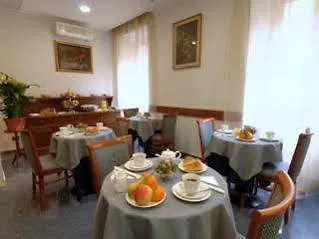 Ercoli House 2* Rzym